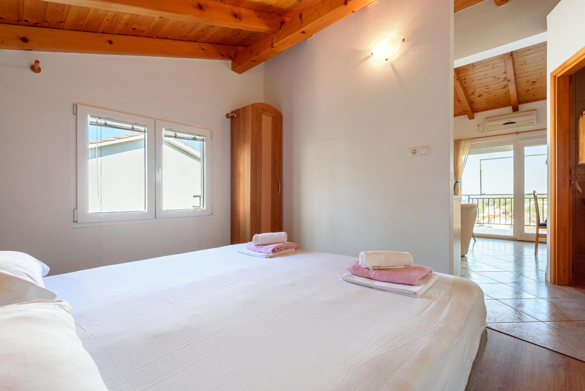 Apartments By The Sea Basina, Hvar - 11817 Vrbanj Zimmer foto